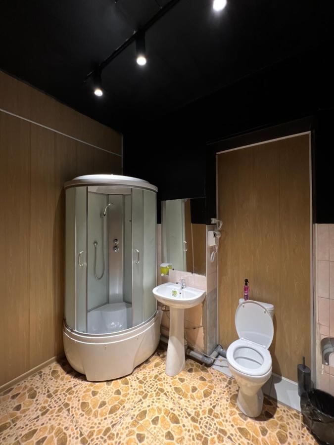Capsule Hostel Каракол Экстерьер фото